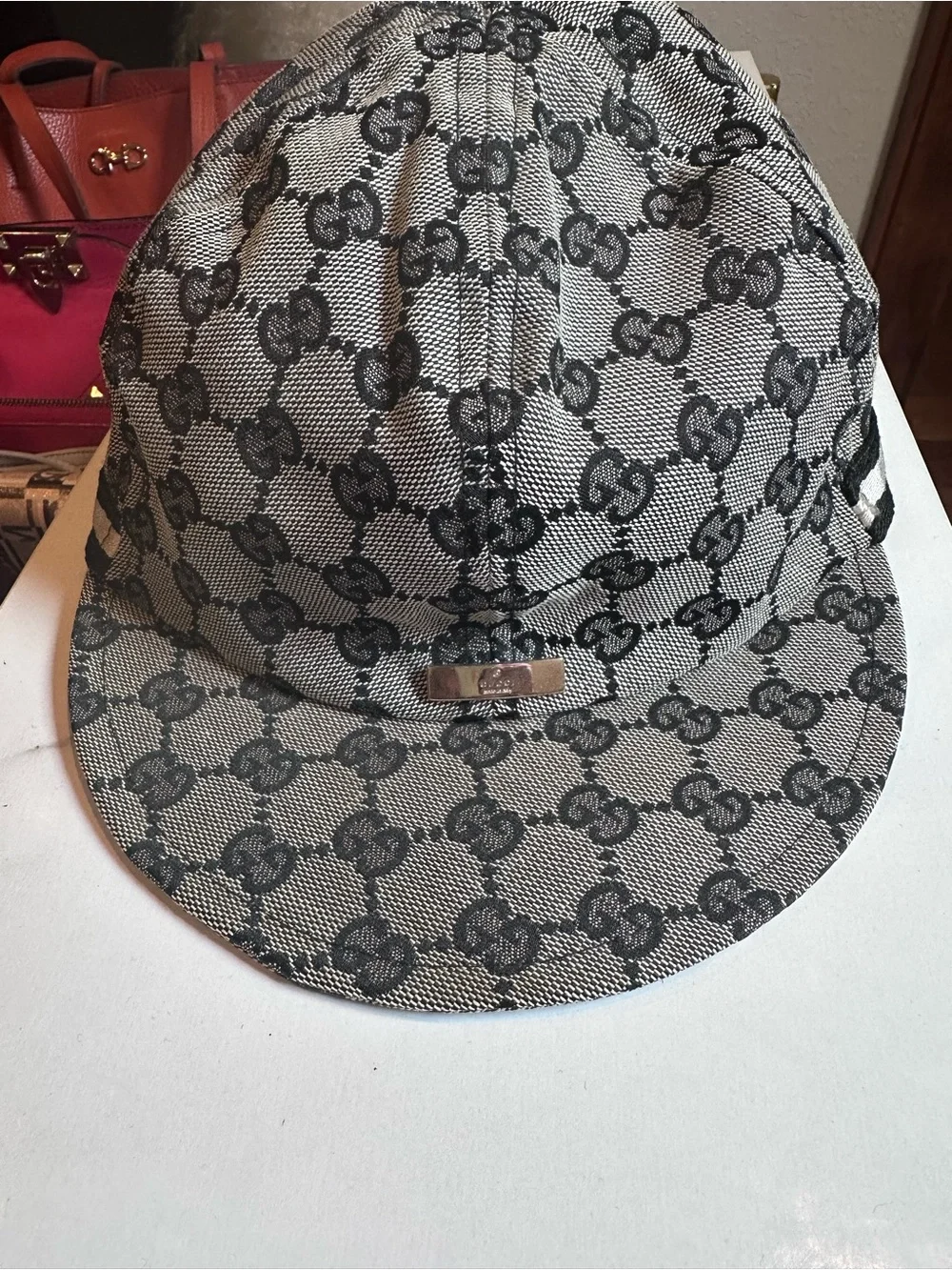 Gucci GG Logo baseball cap